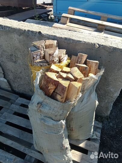Продам дрова и уголь в мешках