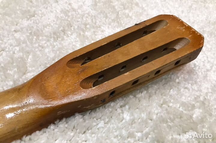 Гриф семиструнной гитары