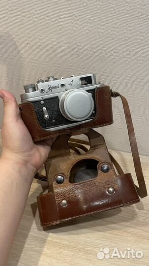 Плёночный фотоаппарат Зоркий-4 1957г