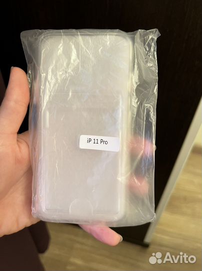 Новый чехол на iPhone 11 PRO с карманом для карты