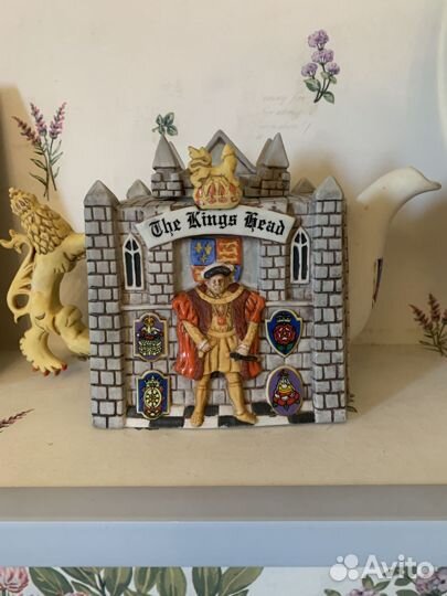 Pub teapot Christopher Wren