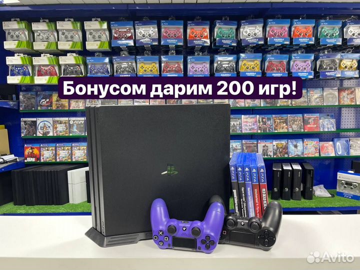 Sony PlayStation 4 про Черная