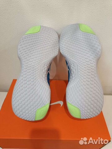 Nike ZoomX Invincible Run (10 US)