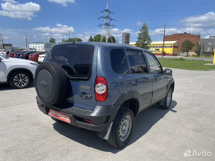Chevrolet Niva, 2011