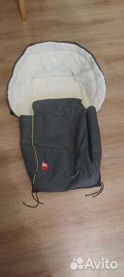 Вкладыш для коляски или саней