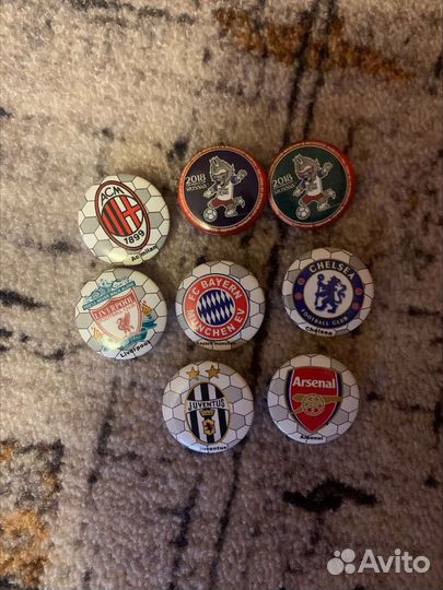 Значки футбольных клубов