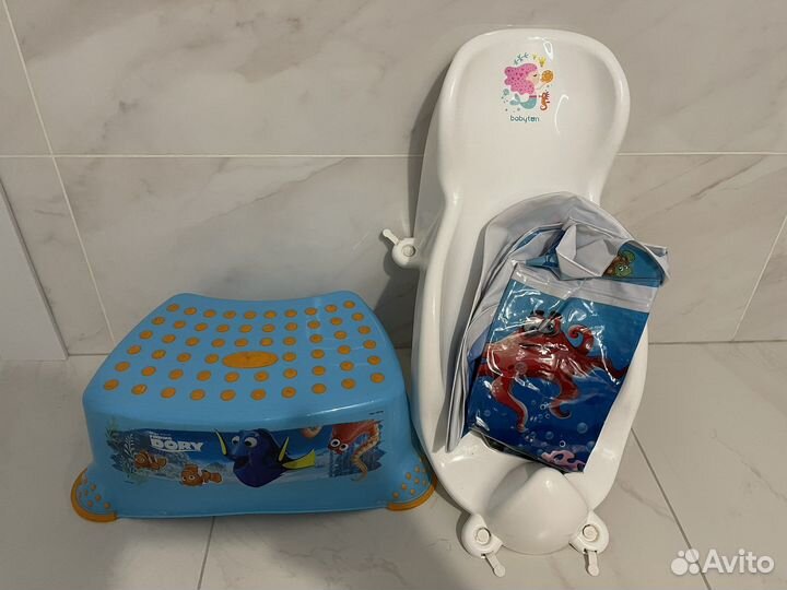 Горка и круг для купания, подставка