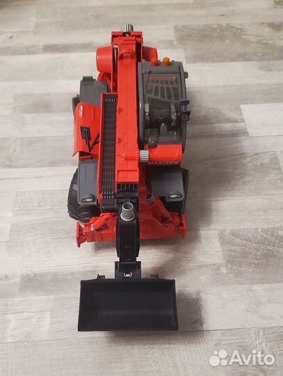 Bruder Manitou погрузчик