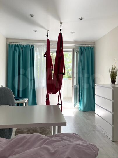 2-к. квартира, 45 м², 1/9 эт.