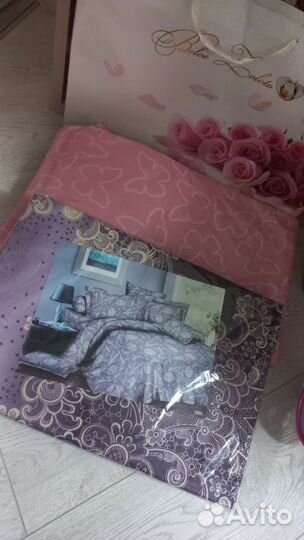 Постельное белье,сразу 2 комплекта