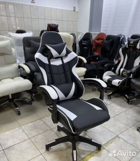 Игровое кресло / компьютерное кресло