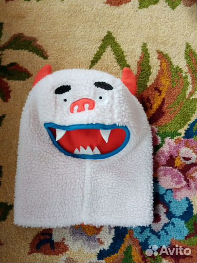 Шапки, варежки, перчатки, шарфы