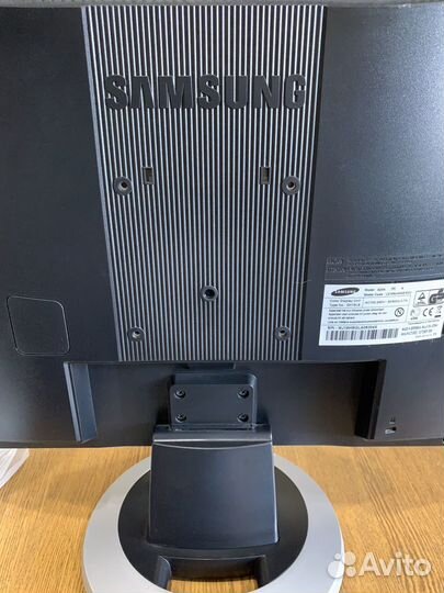 Монитор Samsung SyncMaster 920n 19