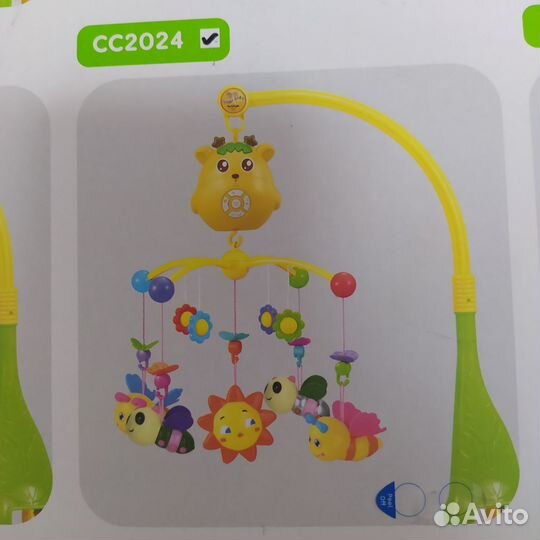 Музыкальный мобиль в кроватку с игрушками и светом