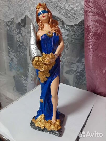 Продам статуэтки