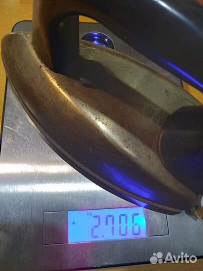 Утюг интерьерный