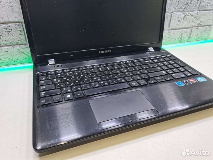 П.6446 Samsung 350e i7(3TH) 8 GB 700HDD