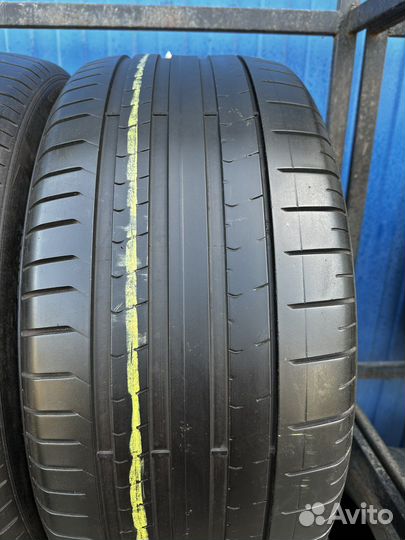 Pirelli P Zero PZ4 285/40 R21 109Y