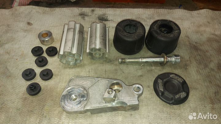 Слайдры GSG moto для Honda VFR 1200 FD (автомат)