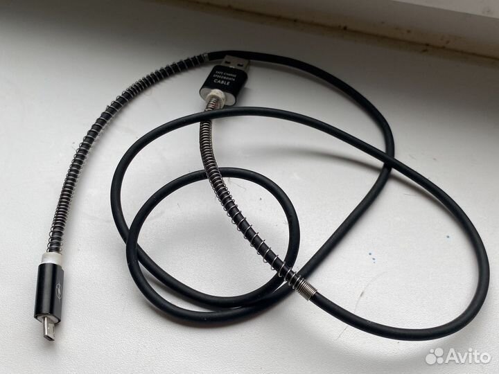 USB шнур на android