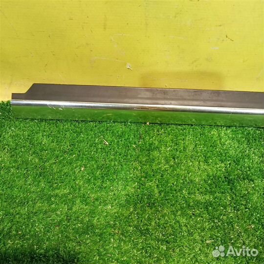 Накладка стекла переднего левого mersedes benz GL