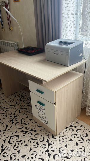 Детский стол и стул для школьника