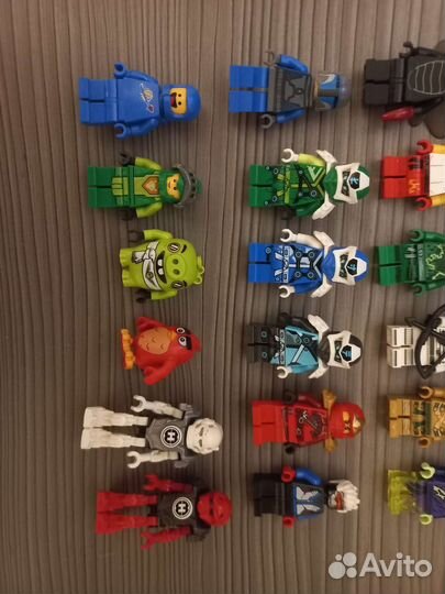 Фигурки лего разных серий
