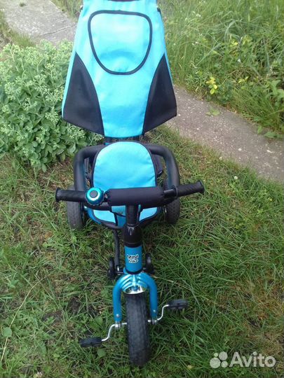 Детский велосипед трёхколёсный