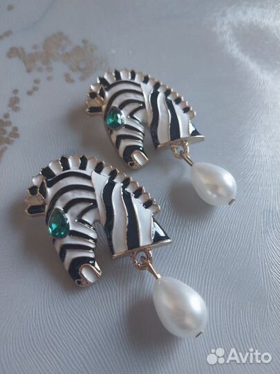 Эффектные броши 