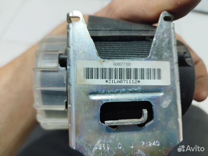 Ремень безопасности передний левый Discovery 3