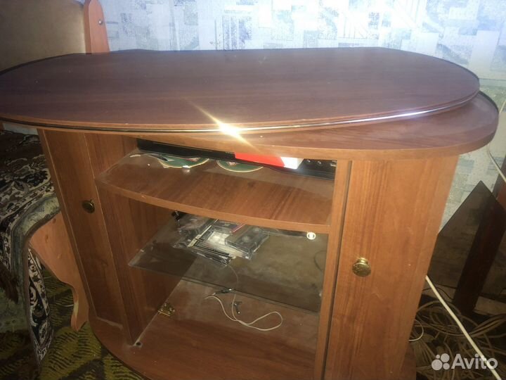 Тумба под телевизор