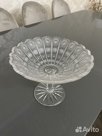 Хрустальная ваза для фруктов