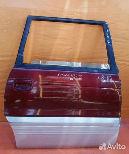 Дверь задняя правая Mitsubishi Space Wagon N3 N4 1