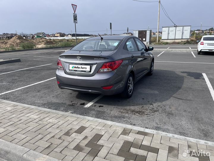 Hyundai Solaris 1.6 AT, 2011, 193 000 км