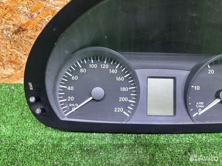 Щиток приборов Mercedes-Benz Vito W639 2.2 2007
