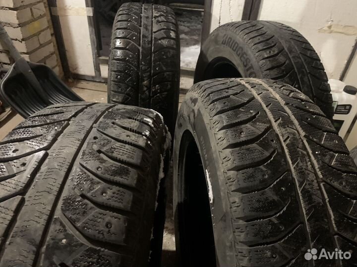 Bridgestone Ice Cruiser 7000S 235/65 R17 108