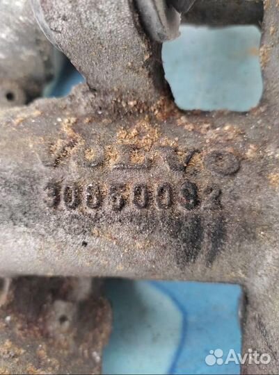 Коллектор впускной 30850092