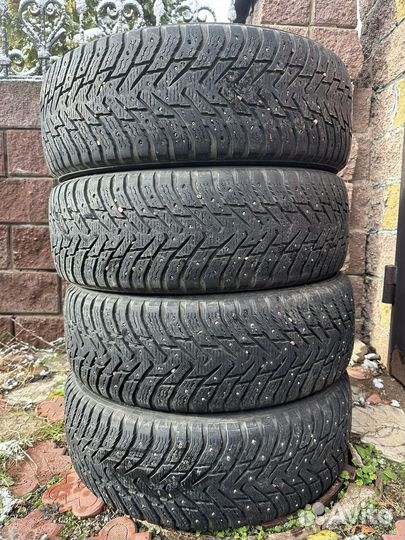 Nokian Tyres Hakkapeliitta 8 235/55 R20