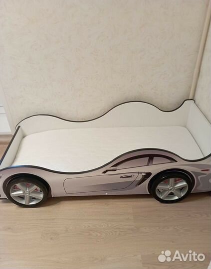 Кровать машинка детская