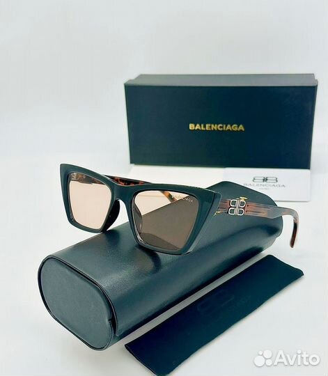 Солнцезащитные очки balenciaga