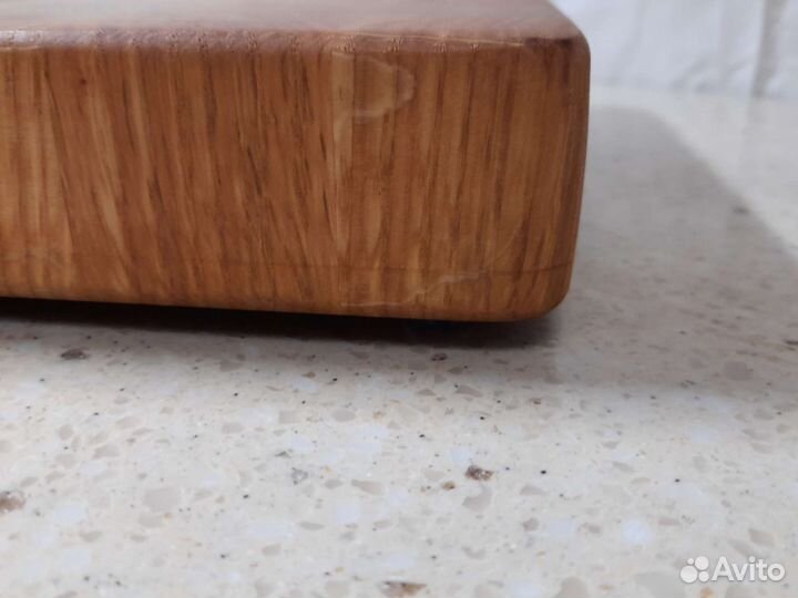 Торцевая разделочная доска из дуба и бука