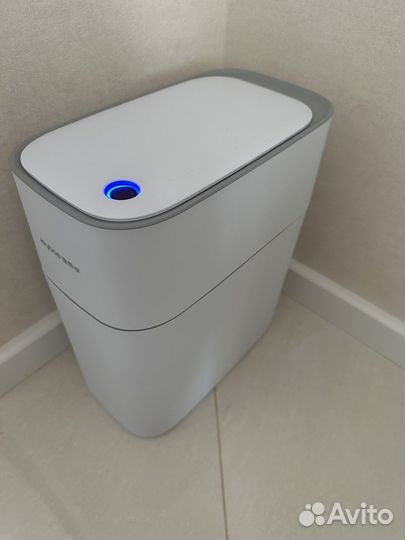 Продам мусорное ведро. Сенсорное. Новое