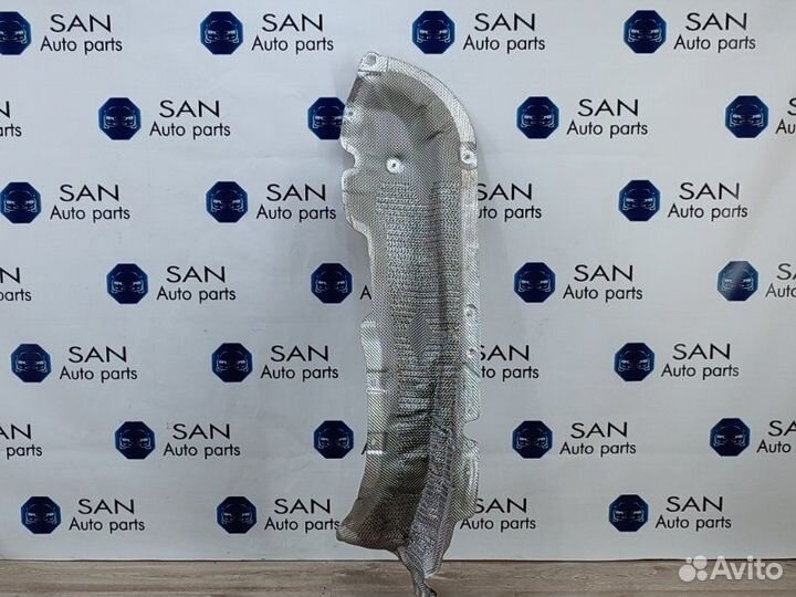 Тепловой экран передний правый Bmw 5 F10 N63B44