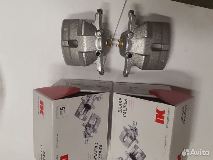 Тормозные суппорта передние на Ниссан Кашкай