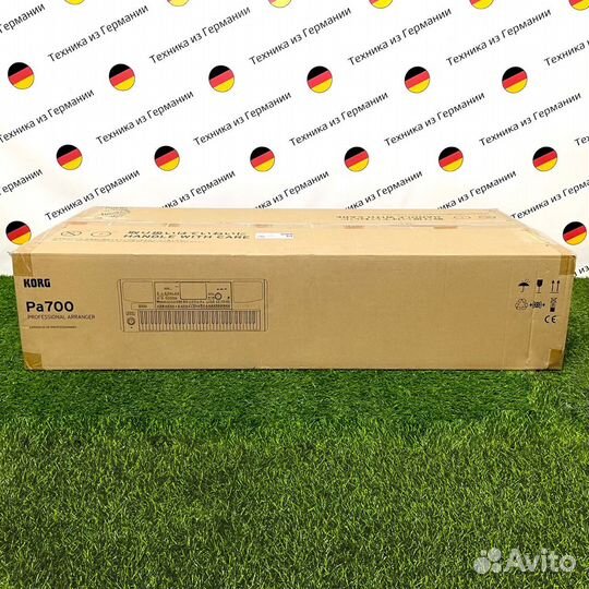 Синтезатор Korg PA-700