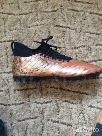 Футбольные бутсы demix triada