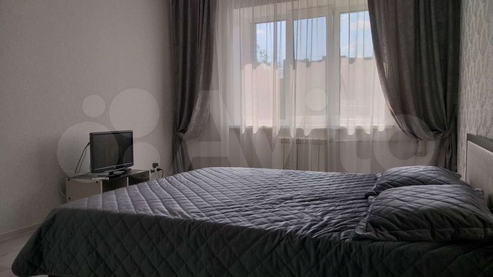 1-к. квартира, 42 м², 5/10 эт.