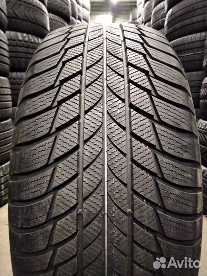 Bridgestone Blizzak LM-001 245/50 R19 98J