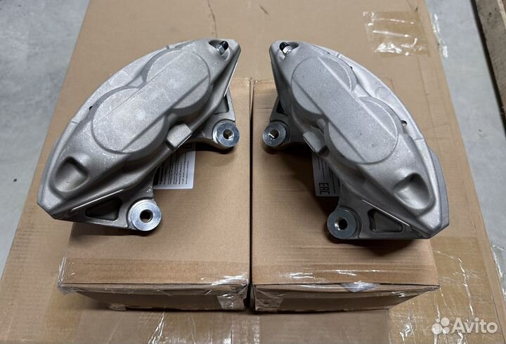 Суппорт передний Infiniti 41011-JL02A