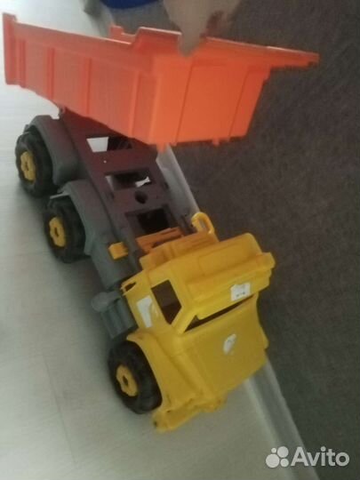 Детская машинка каталка